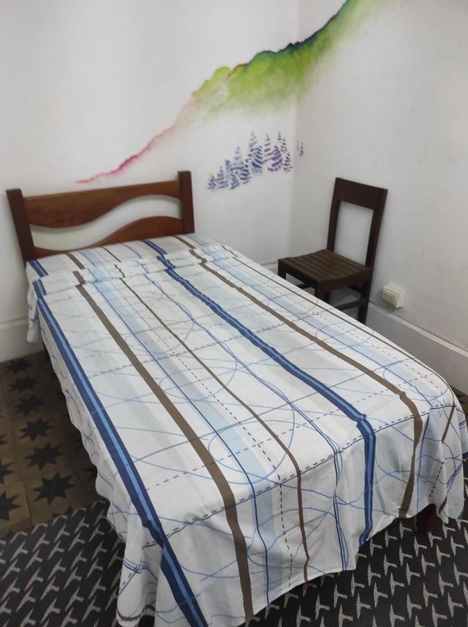 717 Pizarro Guesthouse 特鲁希略 外观 照片